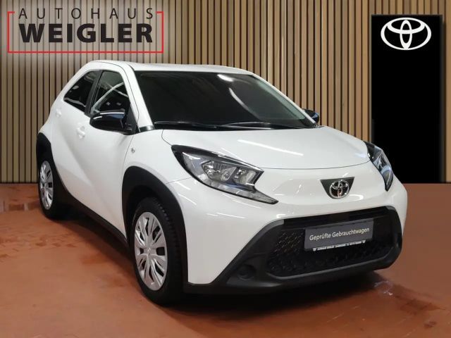 Toyota Aygo X Hatchback Play X-play