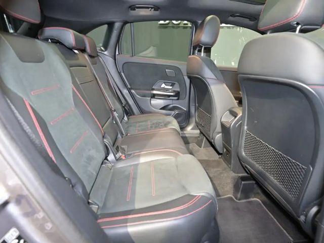 Mercedes-Benz GLA 250 AMG Line