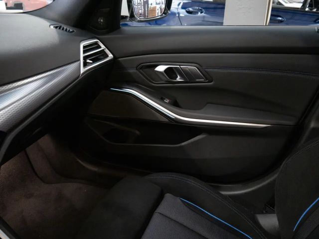 BMW 330 330e M-Sport Touring xDrive