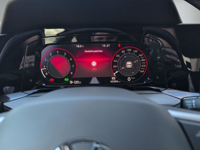 Volkswagen Golf 1.5 eTSI DSG Golf VIII