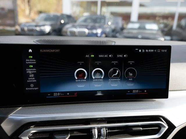 BMW 320 320d M-Sport Touring xDrive