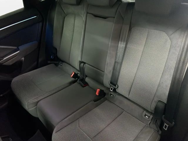 Audi Q3 35 TFSI S-Line