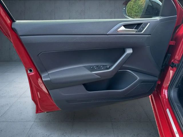 Volkswagen Taigo 1.0 TSI DSG R-Line