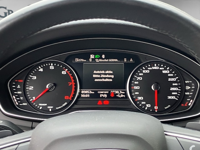 Audi A4 40 TFSI Avant Quattro S-Tronic