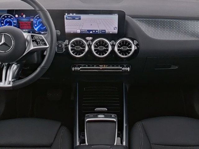 Mercedes-Benz EQA 300 4MATIC