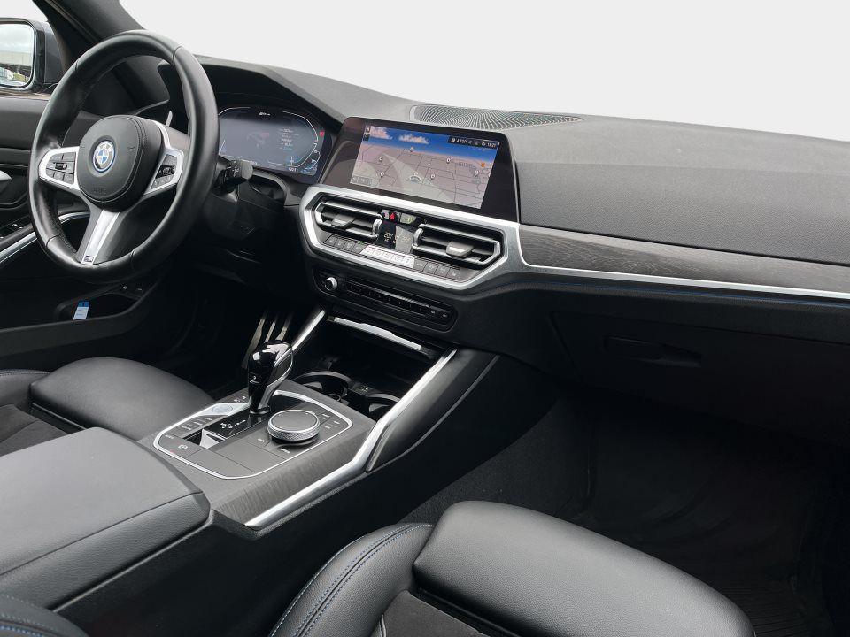 BMW 330 330e Touring xDrive