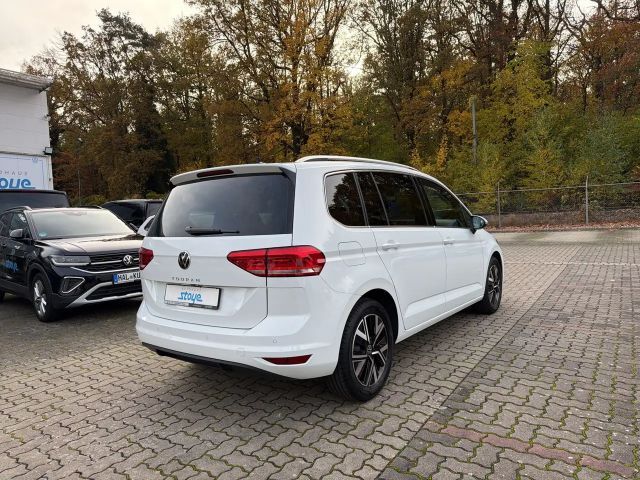 Volkswagen Touran DSG Highline