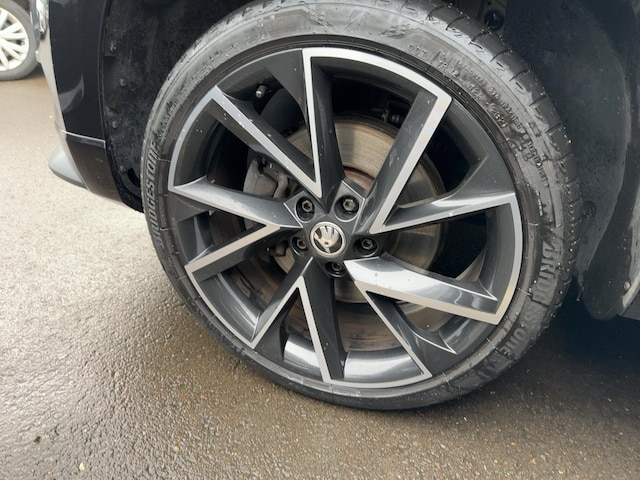 Skoda Karoq MATRIX+APP+DAB+AHK+VIRT+LED+NAVI