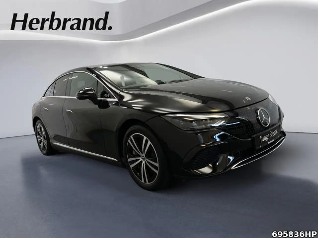 Mercedes-Benz EQE 300 Electric Art Sedan