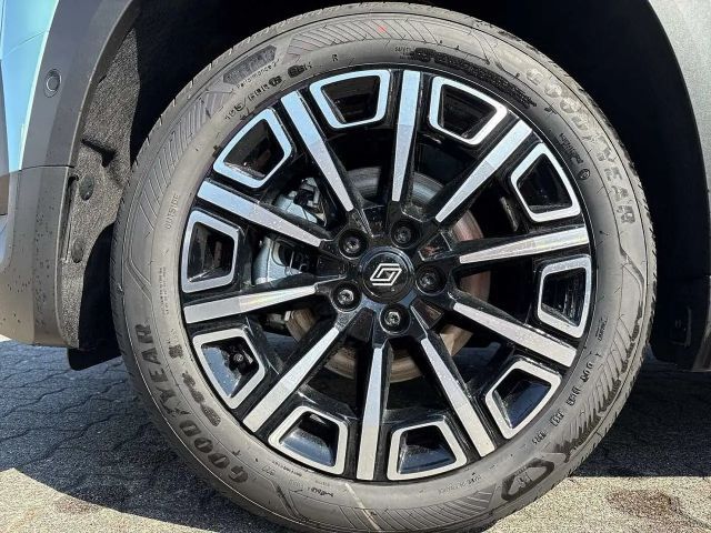 Renault 4 E-Tech Iconic