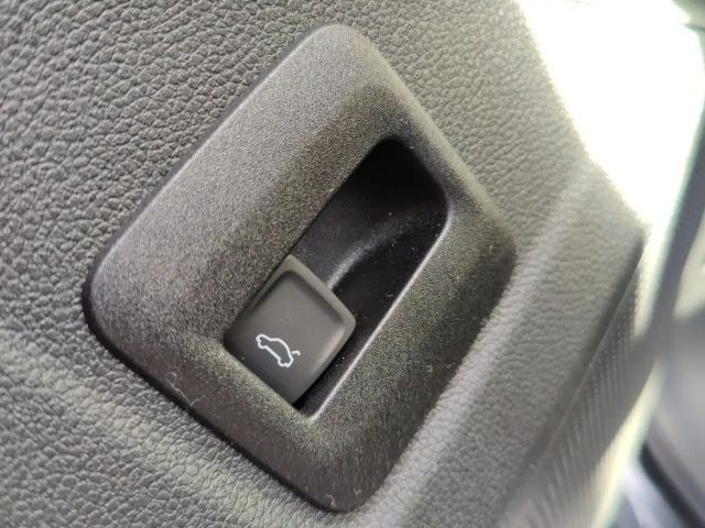 Volkswagen Tiguan IQ.Drive Life