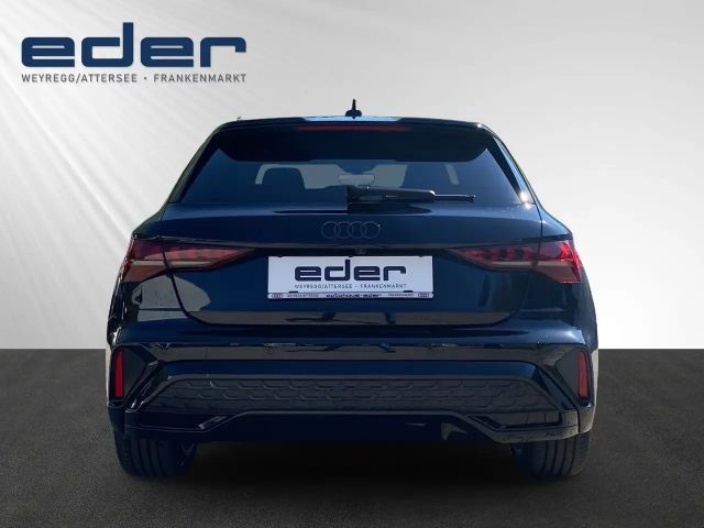 Audi A3 45 TFSI Hybride S-Line Sedan