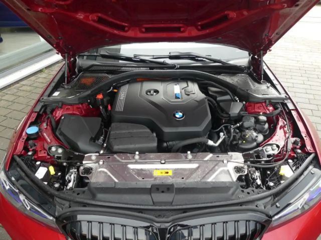 BMW 330 330e M-Sport Touring