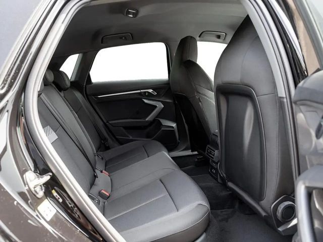 Audi A3 30 TFSI Sedan Sportback