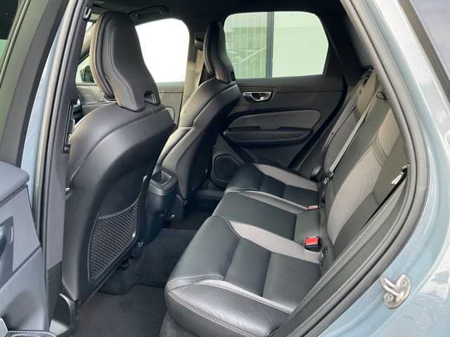 Volvo XC60 Dark Plus