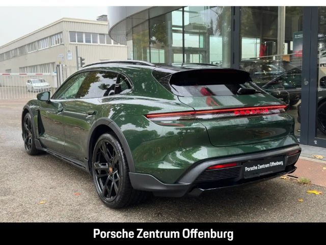 Porsche Taycan 4S Cross Turismo