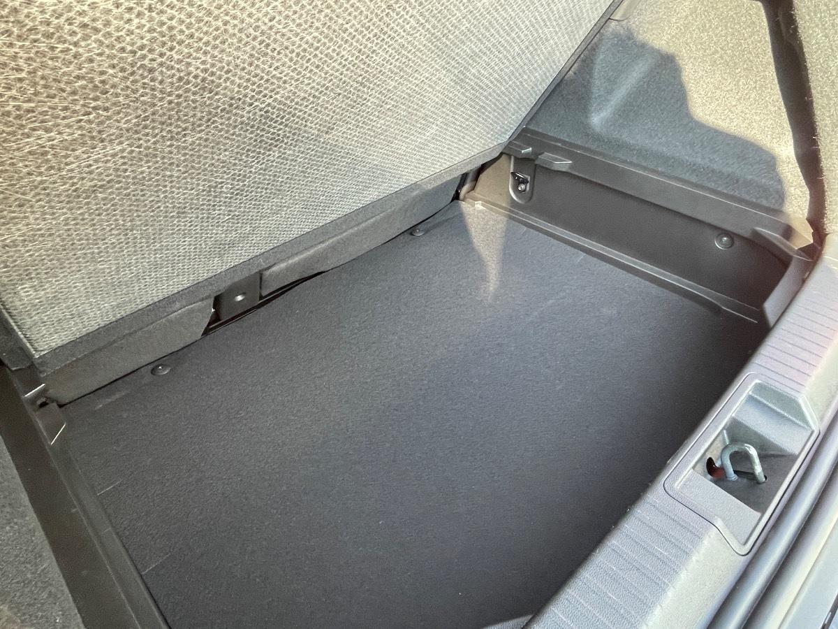 Renault Captur EDC Hybrid TCe 140 Techno