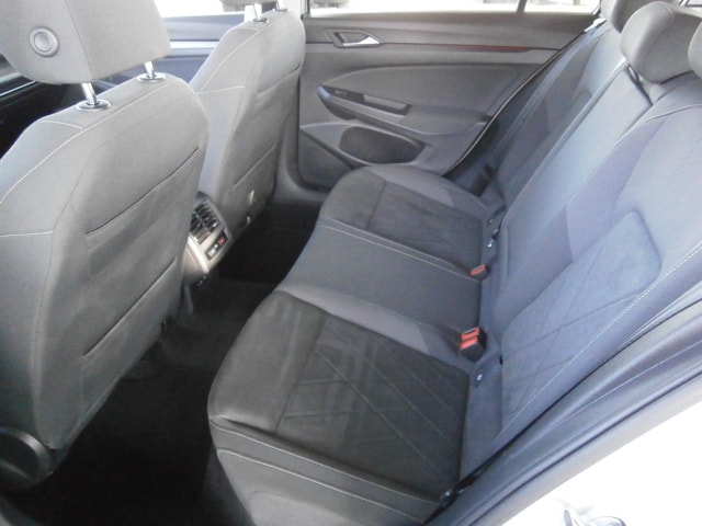 Volkswagen Golf 1.5 eTSI DSG Style Variant