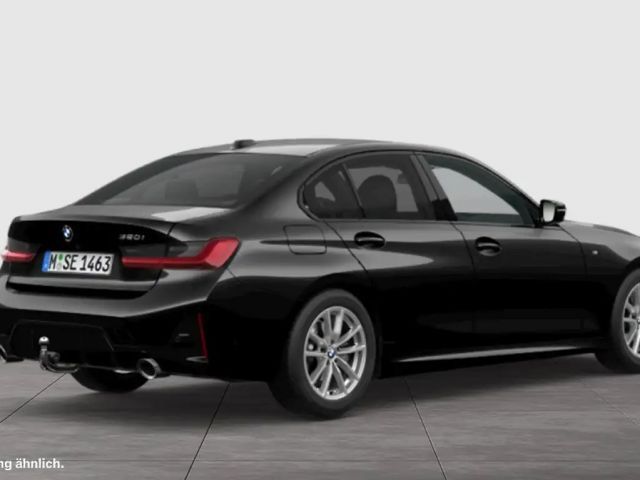 BMW 320 320i M-Sport Sedan