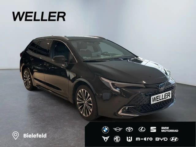 Toyota Corolla Hybride Team D