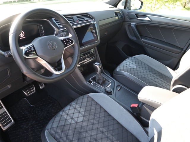 Volkswagen Tiguan 2.0 TSI DSG 4M AHK/IQ.LIGHT