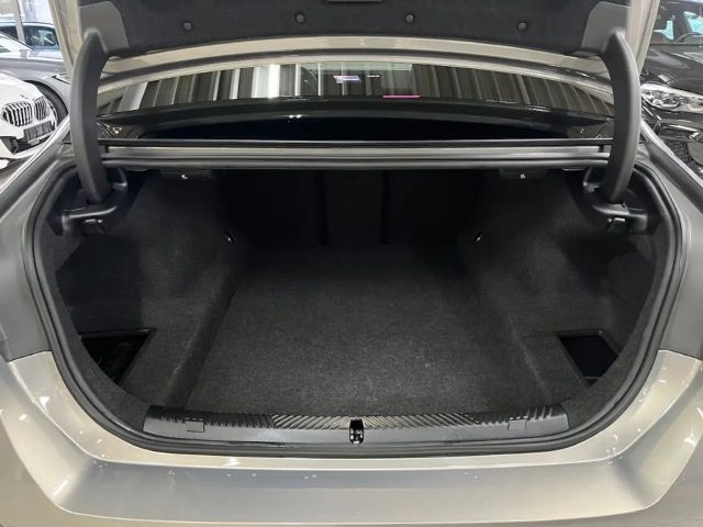 BMW 520 520i M-Sport Sedan