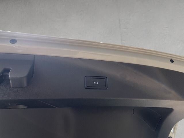 Volkswagen T-Roc 1.5 TSI DSG R-Line