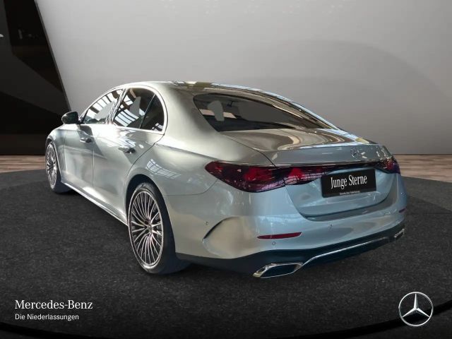 Mercedes-Benz E 200 AMG Line Sedan