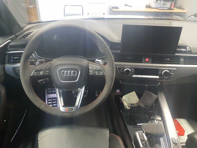 Audi RS4 Avant Quattro