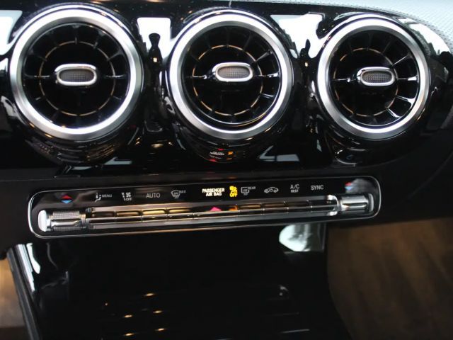 Mercedes-Benz A 180 A 180 d Hatchback