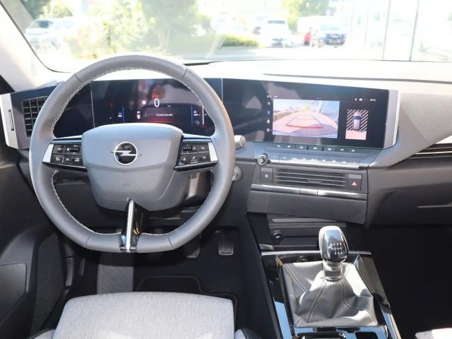 Opel Astra 1.2 Turbo Elegance