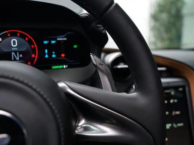 McLaren 600LT 750S Coupé I TechLux I B&W