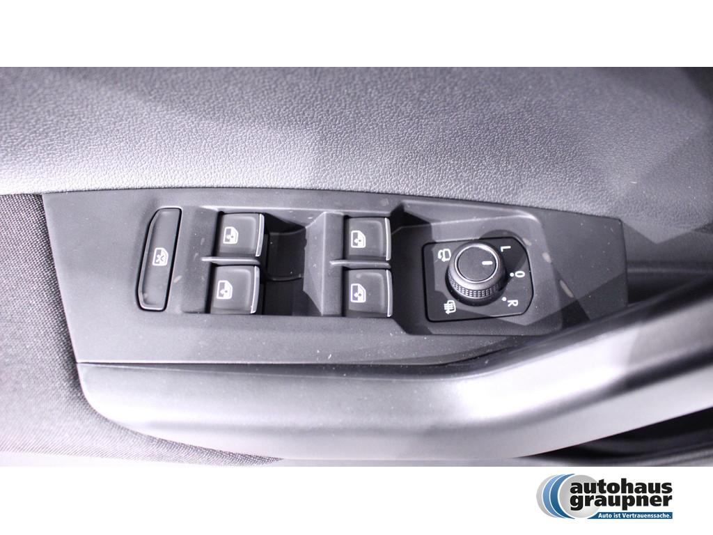 Volkswagen Taigo 1.0 TSI DSG R-Line