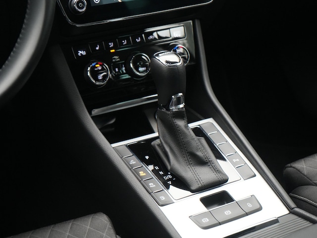 Skoda Superb Ambition Combi iV