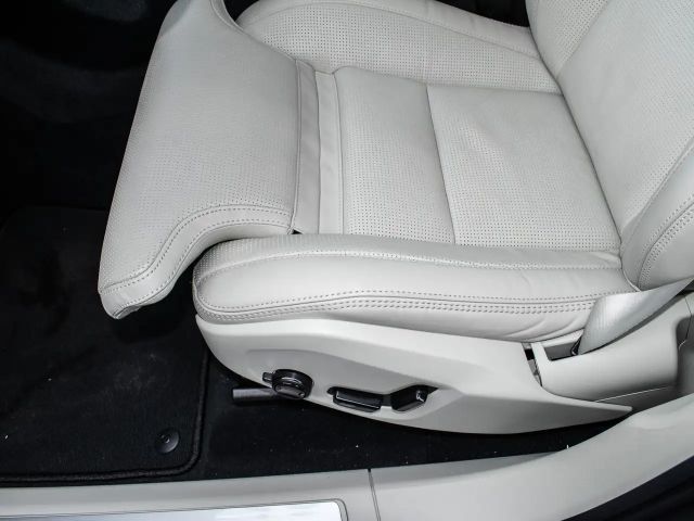 Volvo XC60 AWD Dark T8 Ultra