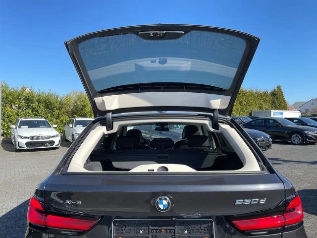 BMW 530 530d Luxury Line Touring xDrive