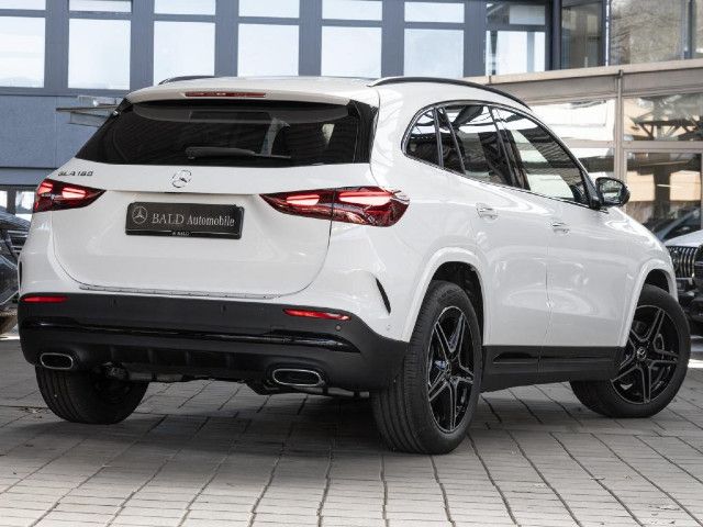 Mercedes-Benz GLA 180 AMG Line