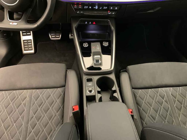 Audi A3 35 TFSI S-Line S-Tronic Sportback