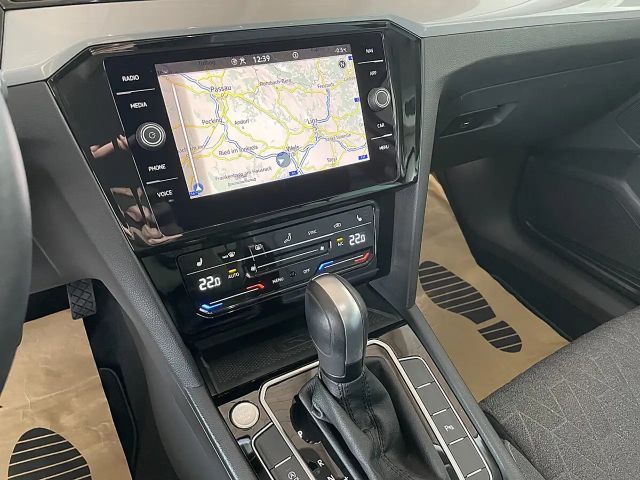 Volkswagen Passat 2.0 TDI Business DSG Variant