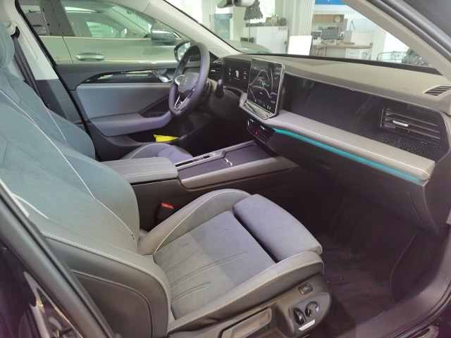 Volkswagen Passat 1.5 eTSI BMT DSG