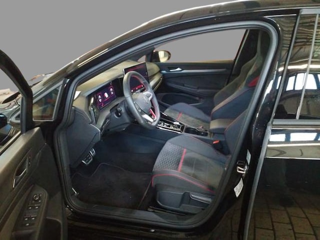 Volkswagen Golf 2.0 TSI Golf VIII