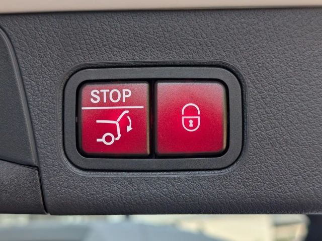 Mercedes-Benz B 180 Progressive Sedan