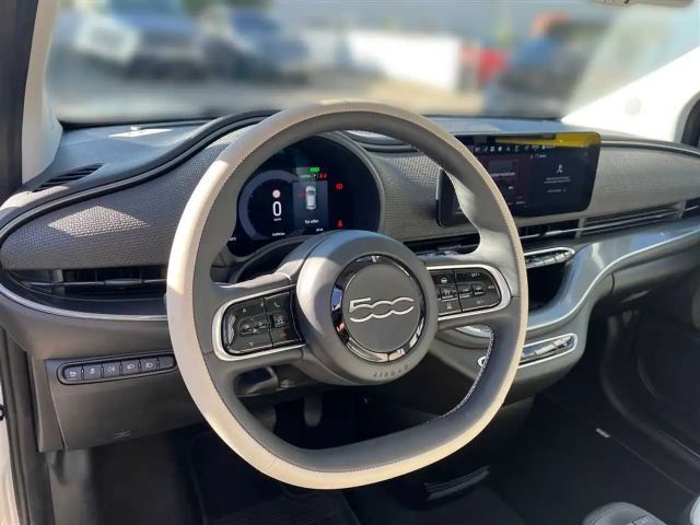 Fiat 500e 42 kWh La Prima