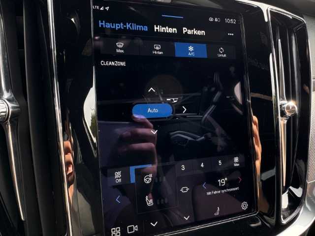 Volvo V60 Dark Hybrid Ultimate