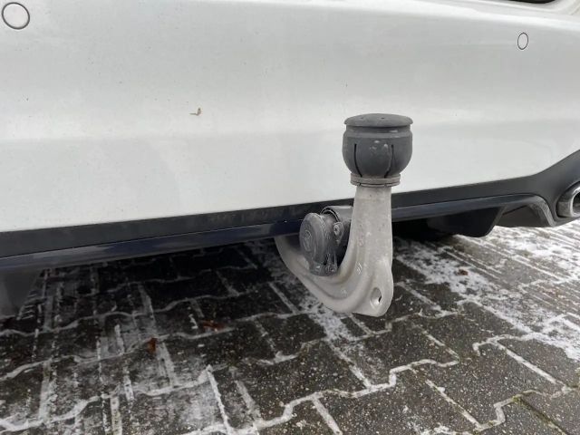 Mercedes-Benz B 200 AMG Line B 200 d Sedan