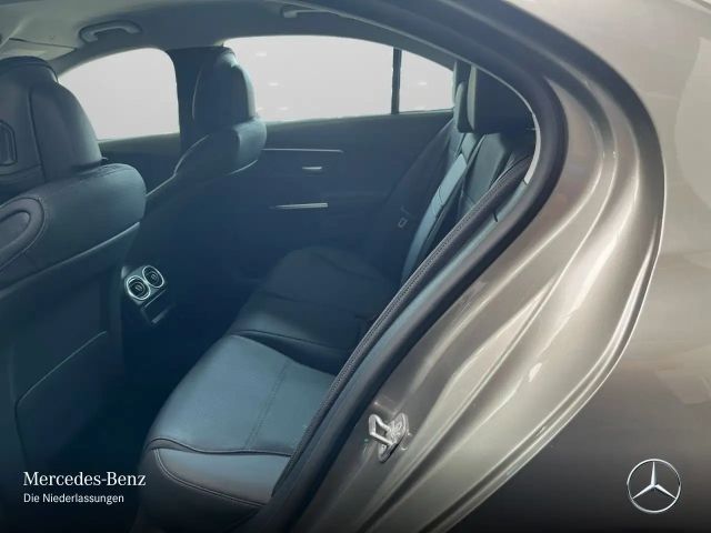 Mercedes-Benz C 180 AVANTGARDE Sedan