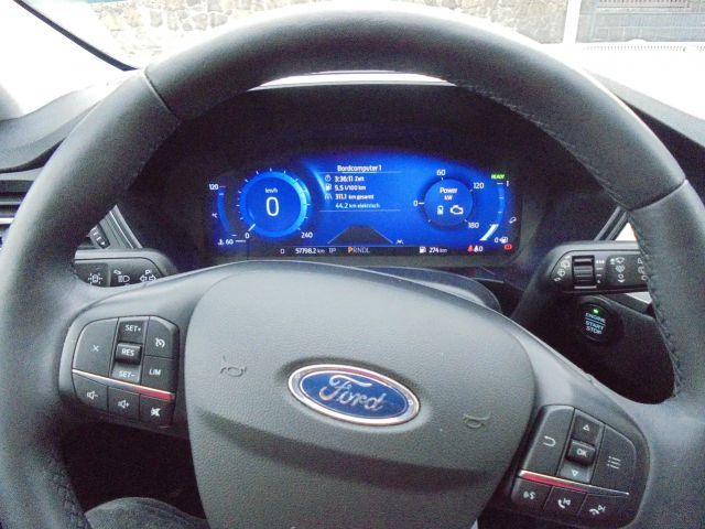 Ford Kuga AWD Hybrid Titanium X