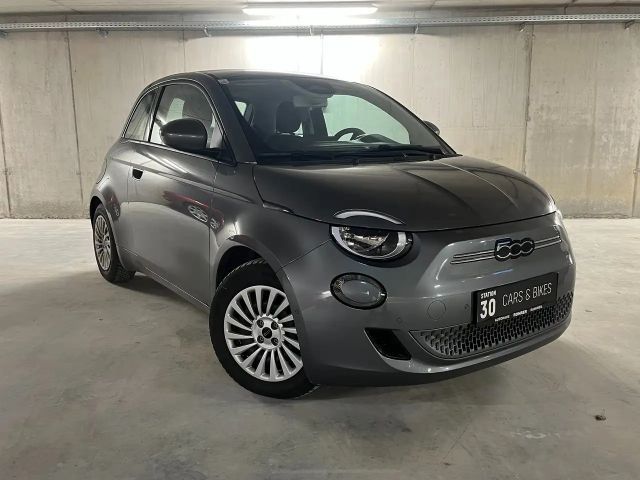 Fiat 500e 42 kWh