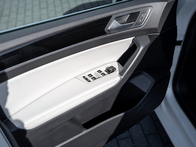 Volkswagen Touran Touran 1.5 TSI Highline DSG AHK ACC KAMERA PA