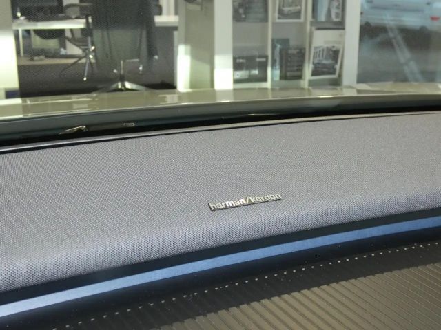 Volvo EX30 Extended range Plus Single motor